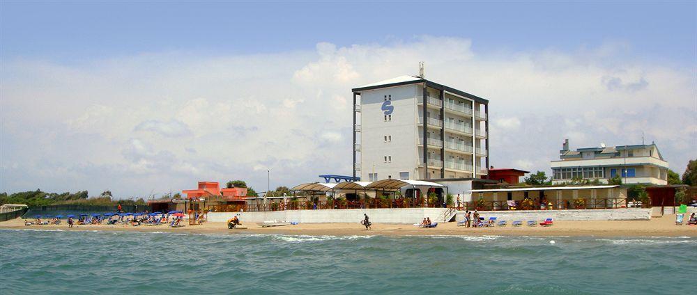 Albergo Riviera Spineta Battipaglia Εξωτερικό φωτογραφία