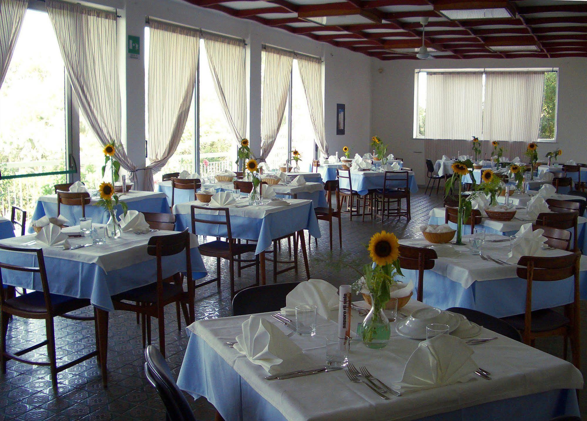 Albergo Riviera Spineta Battipaglia Εξωτερικό φωτογραφία