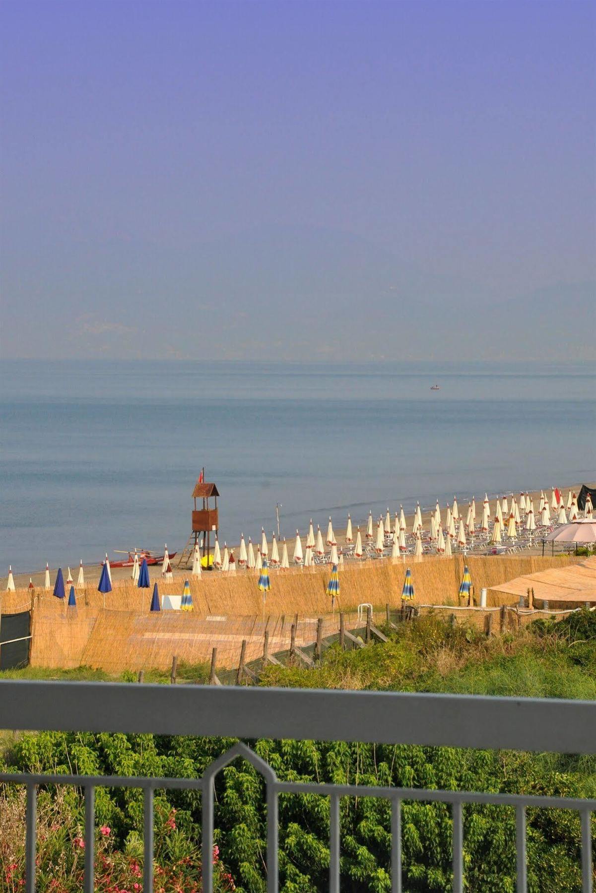 Albergo Riviera Spineta Battipaglia Εξωτερικό φωτογραφία
