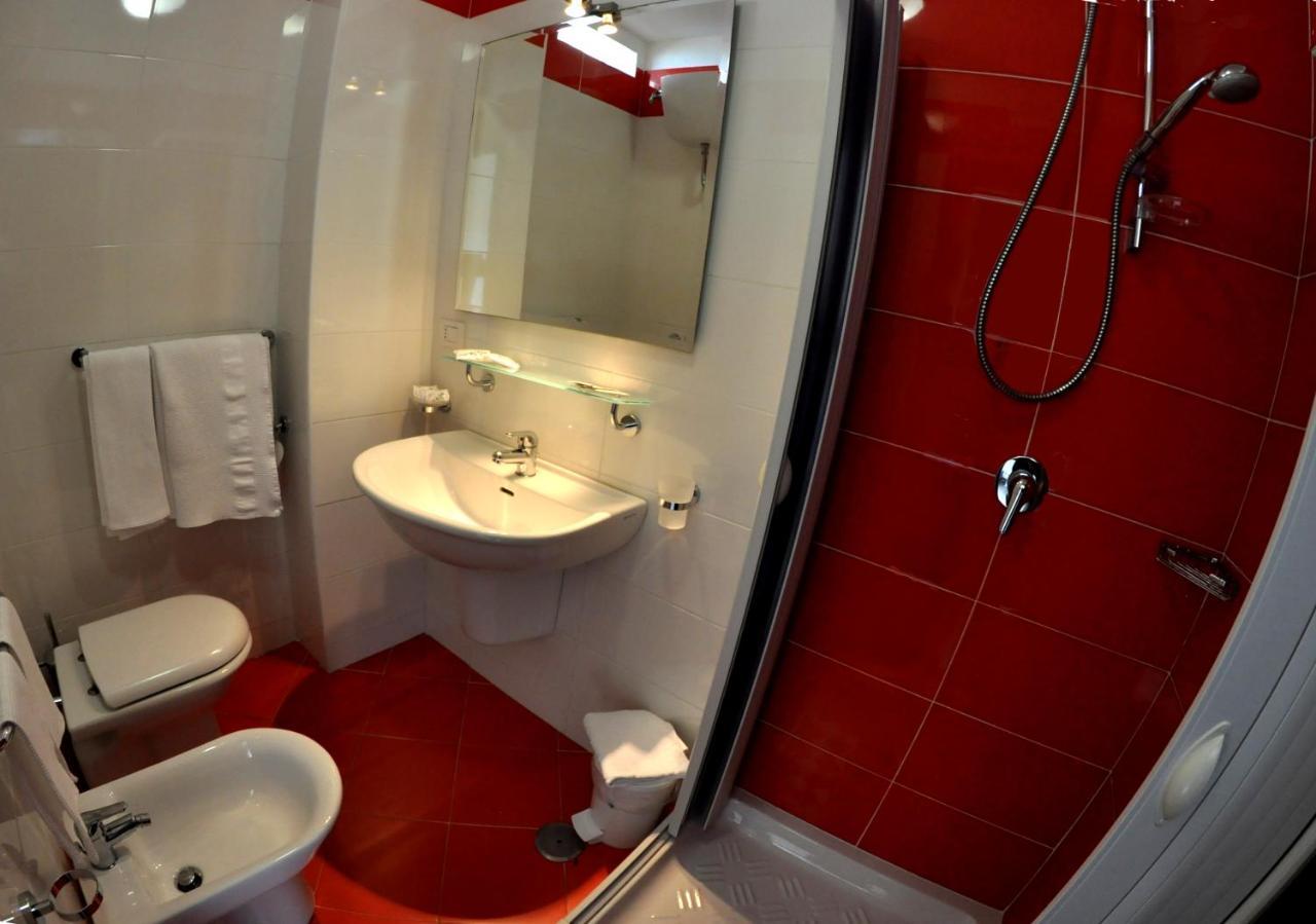 Albergo Riviera Spineta Battipaglia Εξωτερικό φωτογραφία