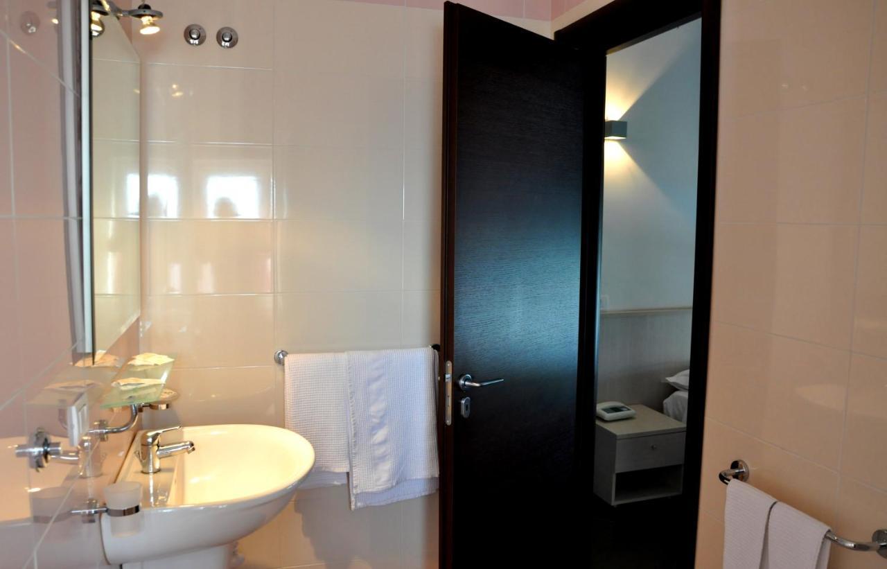 Albergo Riviera Spineta Battipaglia Εξωτερικό φωτογραφία